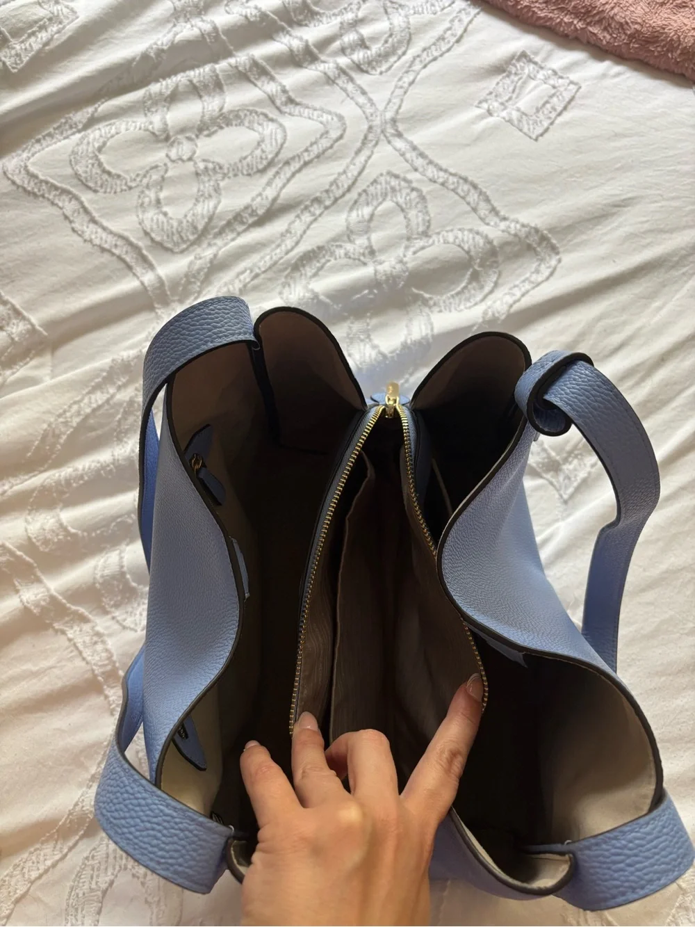 kate spade Large Shoulder Bag - Picture 6 of 8